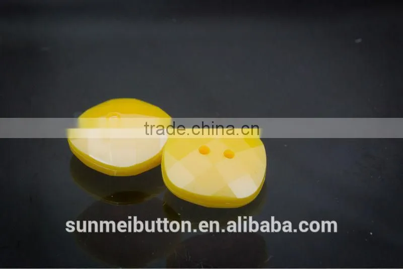 Bulk Heart Shaped Shank Rhinestone Fashion Button Ornaments