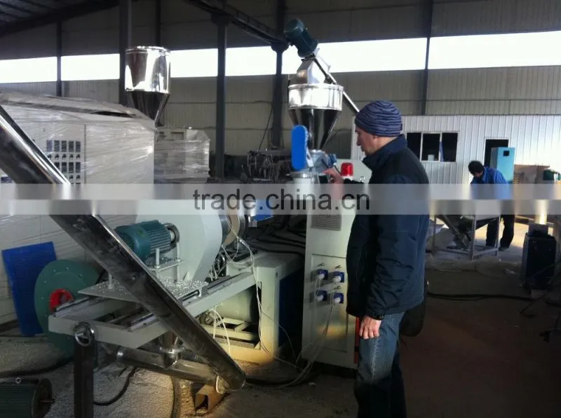 waste plastic recycling machine