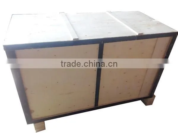 Frozen meat chopping machine