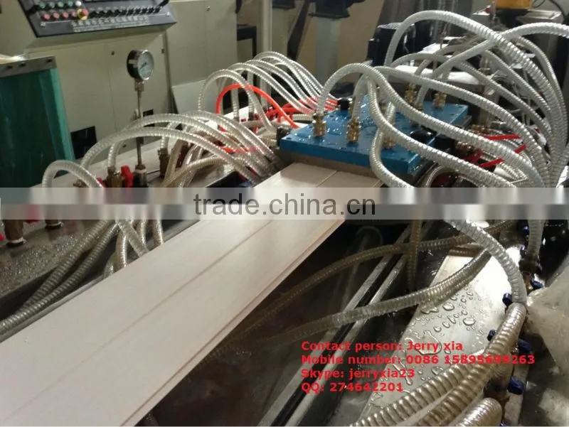 PVC ceiling extruding machine
