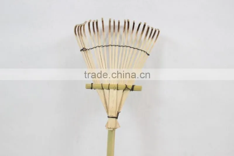Bamboo Leaf Rake