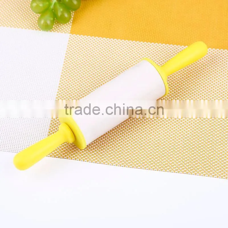 Factory price food grade PP material rolling pin kitchen tools
