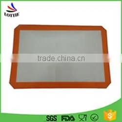 China manufacturer reusable food grade silicone non stick baking mat,anti-slip Silicone Baking Mat Set