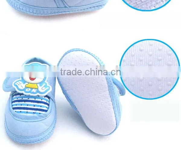 beautiful baby girl pre-walkler shoes