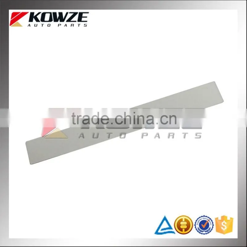 Three- Dia Mitsubishi Mark For Mitsubishi Pajero Montero V13 V14 V23 V24 V25 V26 V31 V32 V33 V34 V36 V43 V44 V45 V46 MR245826