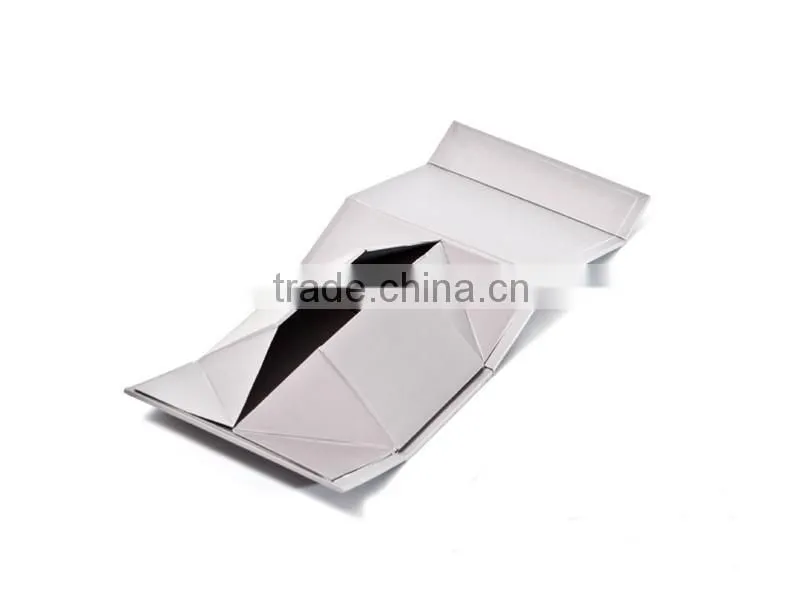 new design foldable paper gift box with magnet closure