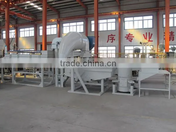 Automatic edible seeds de-hulling machine