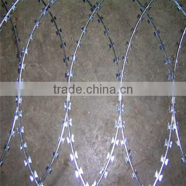 2015 Spring Canton Fair 14.4D29 Hot Dip Galvanized concertina razor wire, blade BTO-22 30 CBT-60 65,barbed wire ISO9001