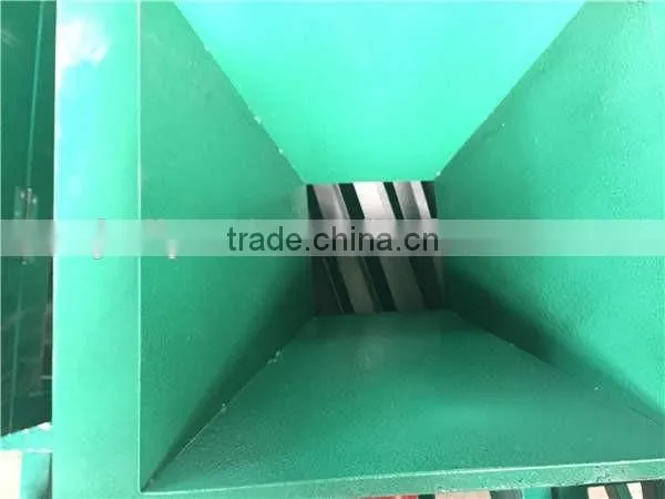 Automatic Walnut Cracking machine/ Shelling Machine