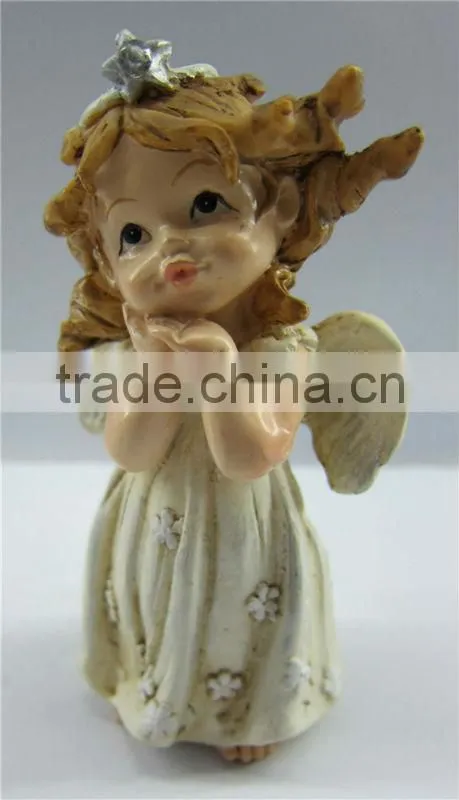 Resin male angel sculpture for decoration