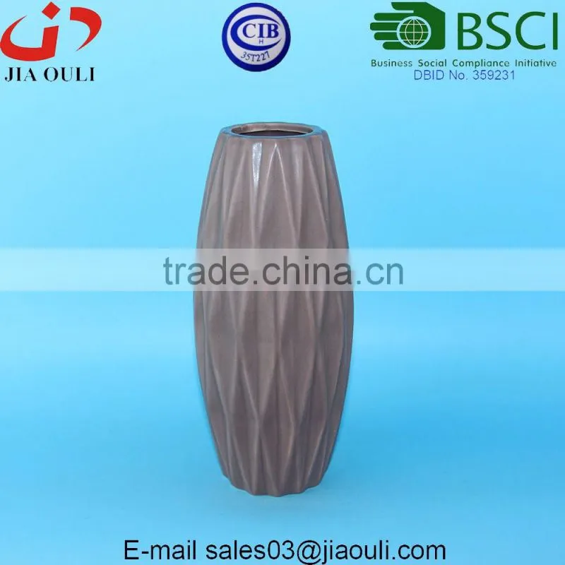 BSCI Audit Factory Wave patterned glazed white Ceramic Vase, High Ceramic Decorative Vase