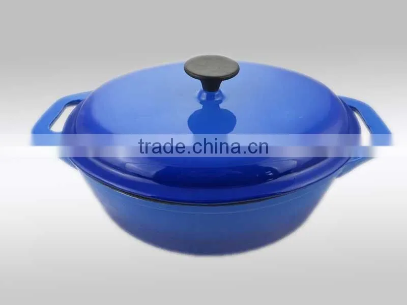Oval enamel coated cast iron cocotte