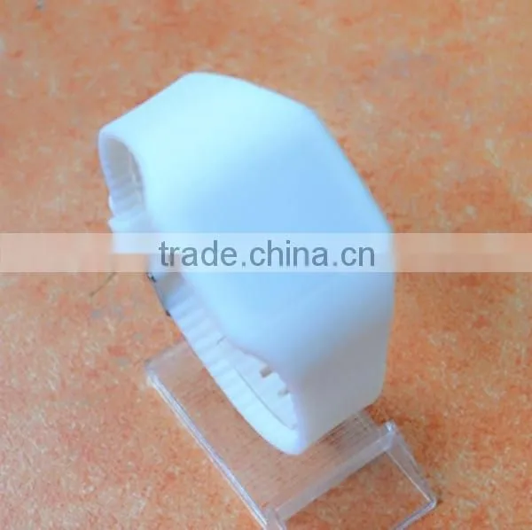 Hot selling vogue LED silicone bracelet watch china alibaba