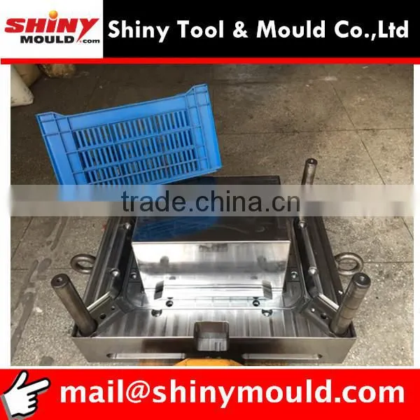 Solid stackable plastic crate moulding
