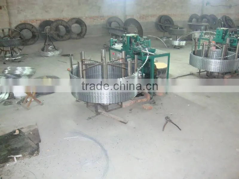 5 strip or 9 strip Razor Barbed Wire Machine