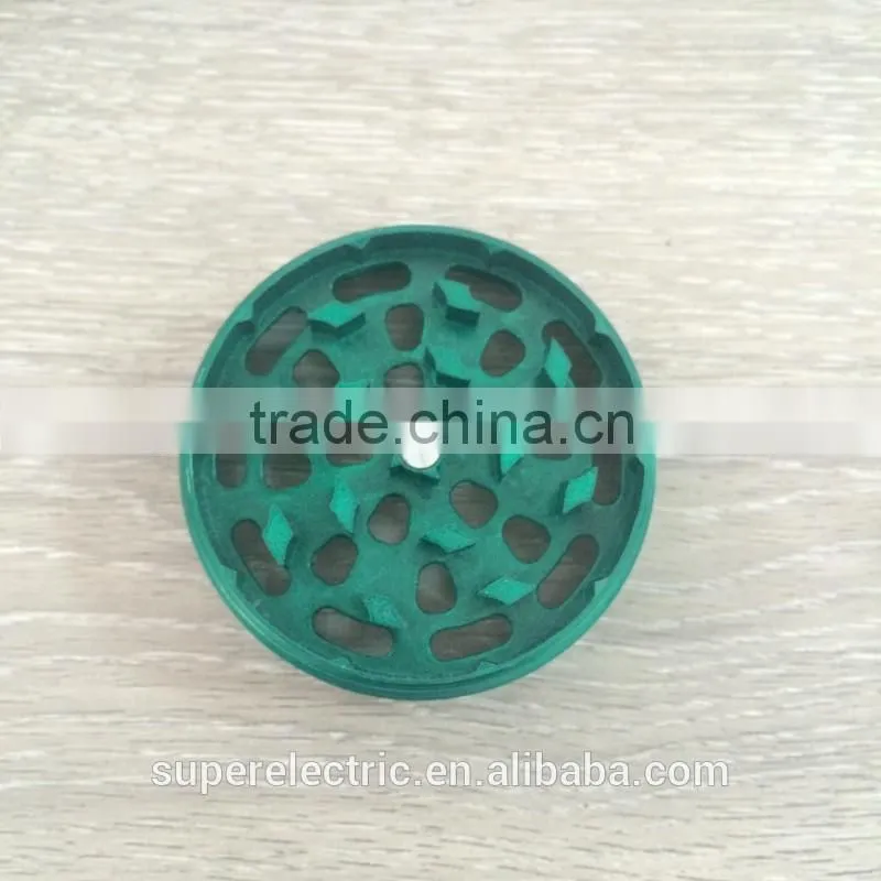 2016 New Products Unique Custom Sharp Metal Tobacco Grinder Manual Cranking Powered Herb Grinder for Cigarette