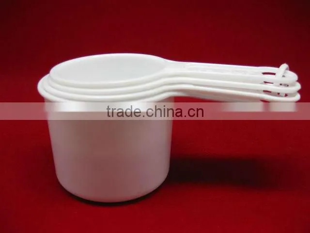 Plastic neasuring spoon set