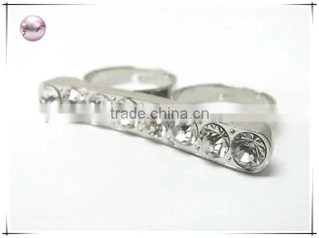 Crystal single line dual finger adjustable size ring