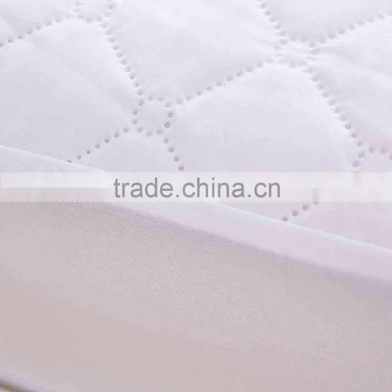 Hot Water Washable Allergy Protection Small Double Mattress Protector