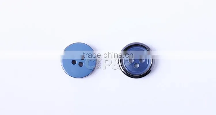 Women garment metal meterial surrounded polyester button