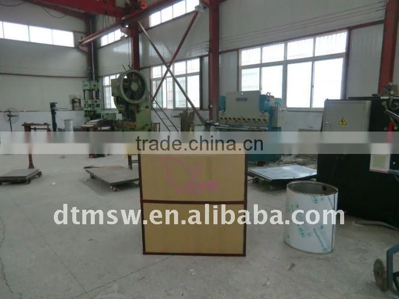 Radial honey extraction machine for beekeeping