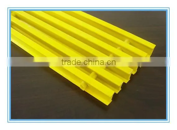 Light weight, high strength fiberglass reinforced plastic FRP grating