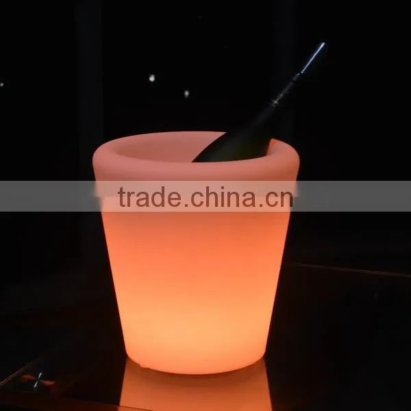 BSCI led champagne ice bucket with white led lighting