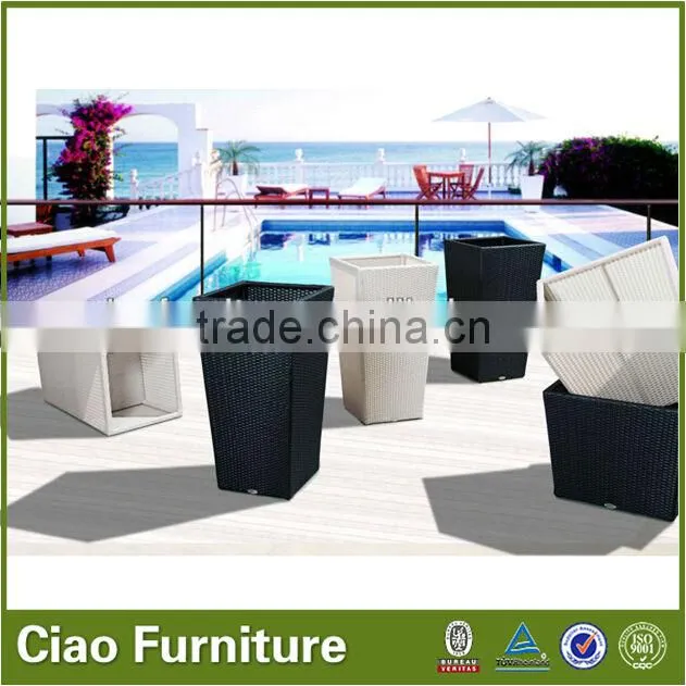 patio plastic flower pot