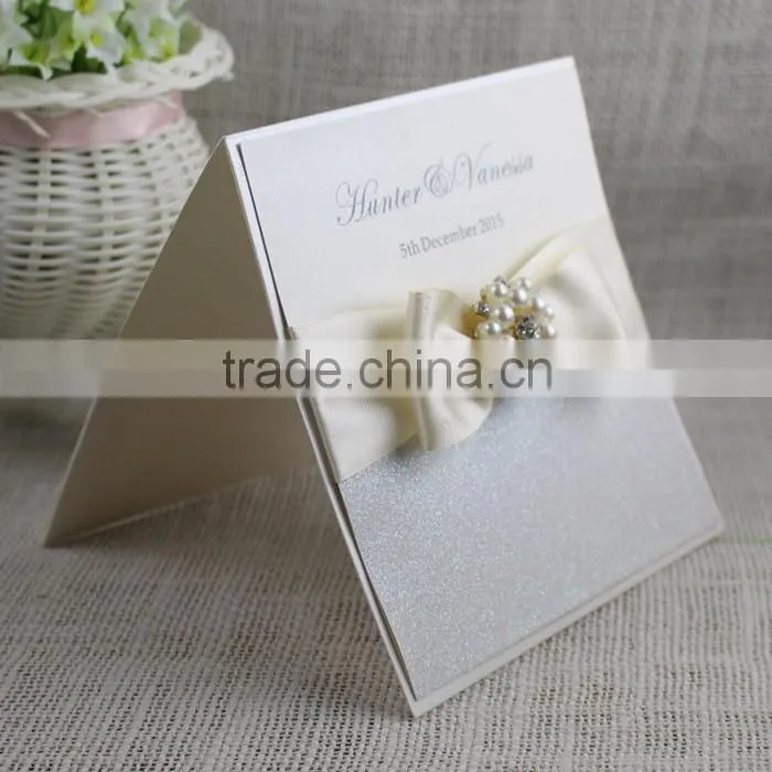 2016 Hot Sale White Lace Cut Pocket Classical European Style Wedding Invitations