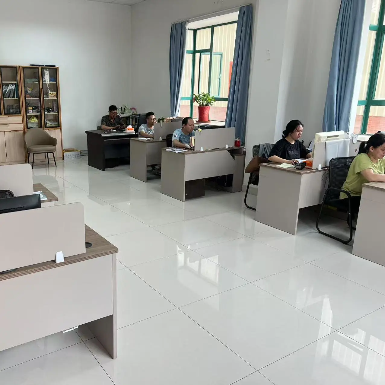 Foshan Yuechuang Furniture Co., Ltd. company overview - view 1
