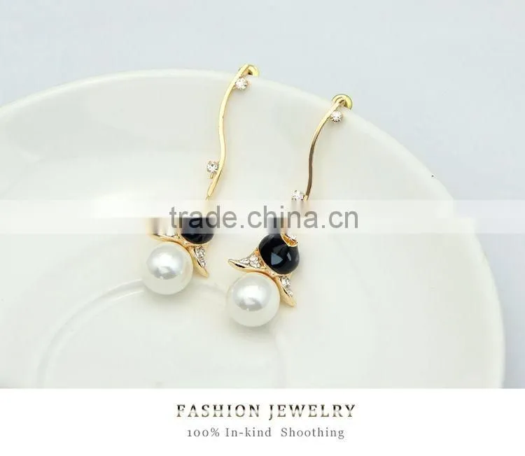 Bridal Wedding Golden Crystal Pearl Flower Drop Dangle Earrings