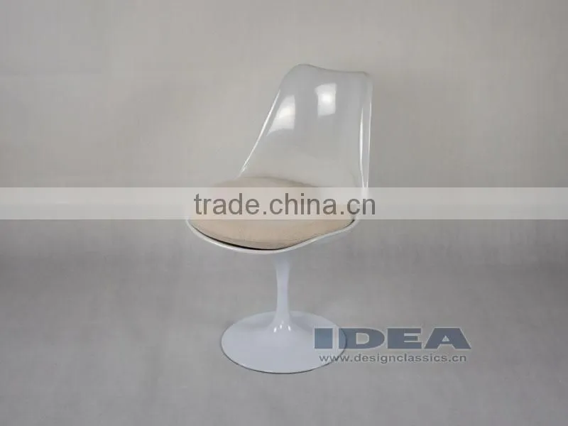 Replica Eero Saarinen Tulip Chair - White Cushion