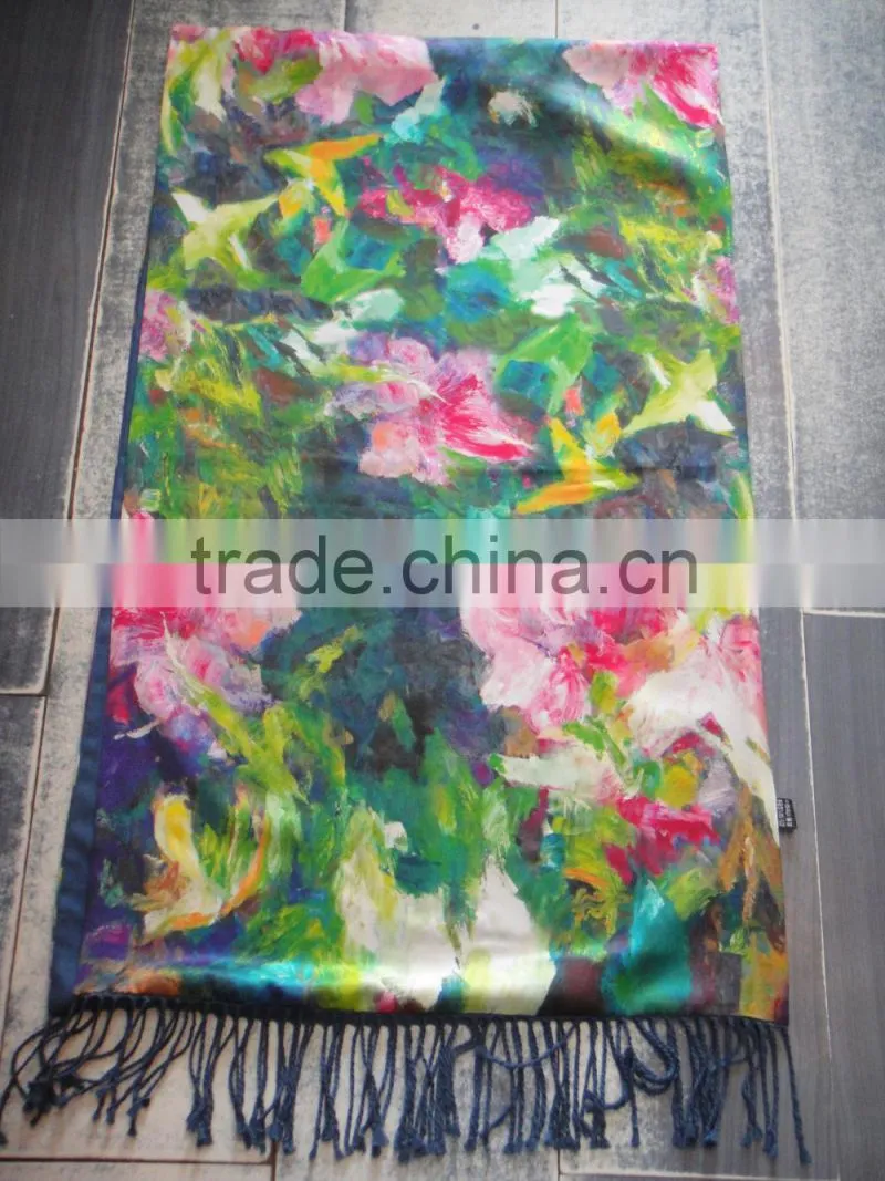 No MOQ Factory Direct Free Sample Custom Design Silk Raised Scarves Manufacturer in China