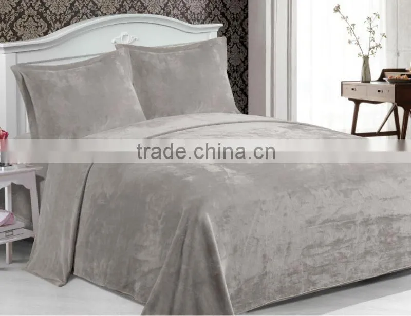 The most popular flannel blanket/quilt, solid flannel blanket