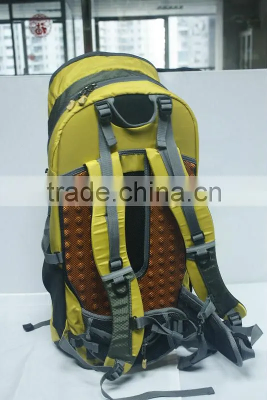 2014 colorful durable travel mountain bag