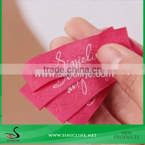 Sinicline design weaving technics damask clothing red woven label for garment