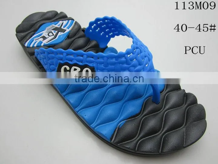New Designed Men Beach Slippers in Flipflops