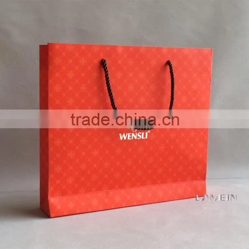 Fashionable paper handbag for women's wool garments Colorful Shoping Hand Paper Bags paper hand bag for christmas gift