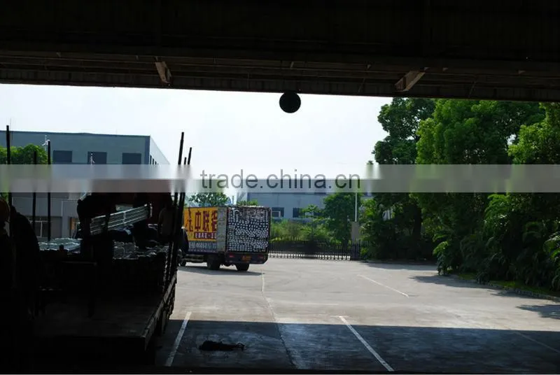 Wow!!!6063T6 powder coated aluminium profile extrusion to make door and window frame, u channel aluminium bottom frame for glass
