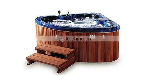Outdoor spa and outdoor bathtub
