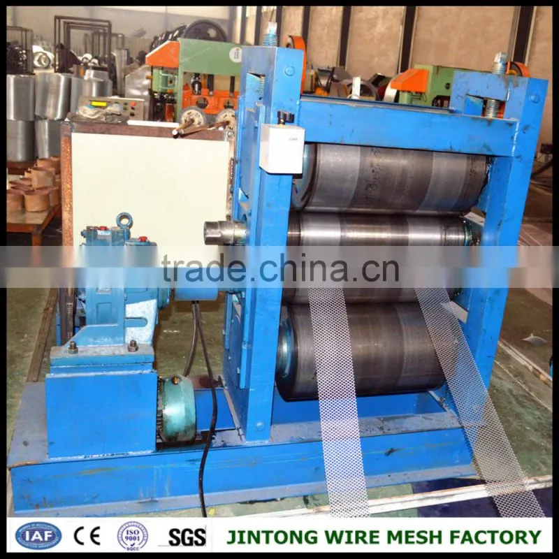 expandable sheet metal diamond mesh
