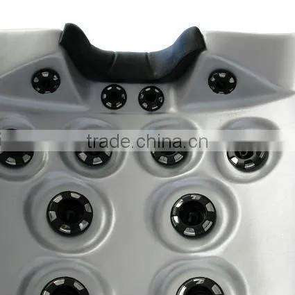 Outdoor whirlpool spa A200 with one neck collar