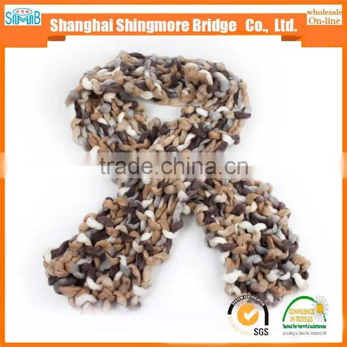 China novelty yarn factory cheap wholesale super soft chunky yarn acrylic for knitting scarf