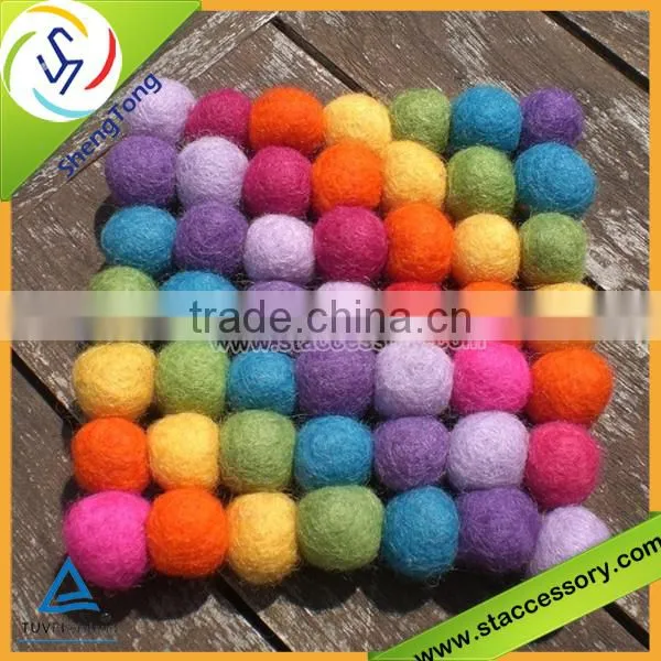 high quality wool felt ball/handmade felt balls/2cm felt balls