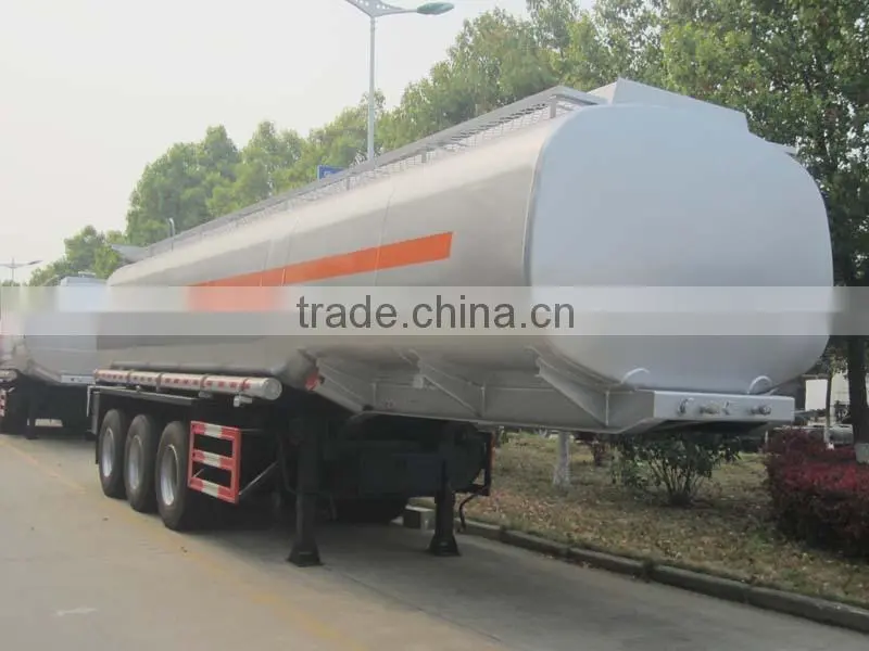 Tri-axle fuel tanker truck trailer