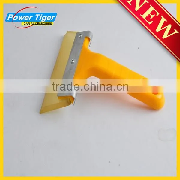 Hot sales Cowhellsn Car Snow Shovel