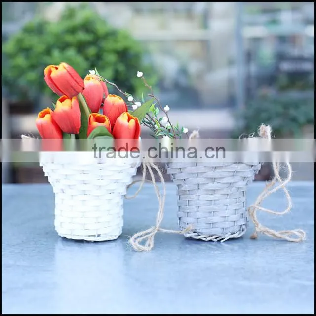 grey wash woodchip basket with rope handle