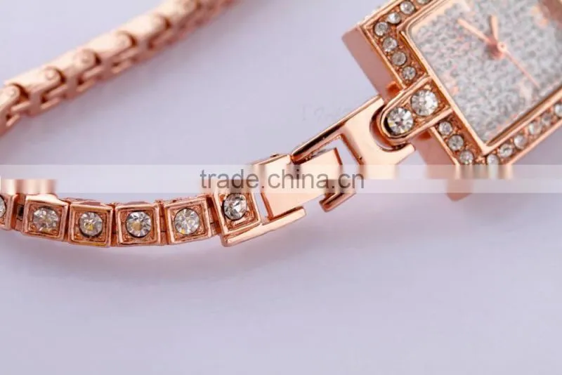 Women Watches Vogue Vintage Hand Quartz Fashion Bracelet Lady Watch