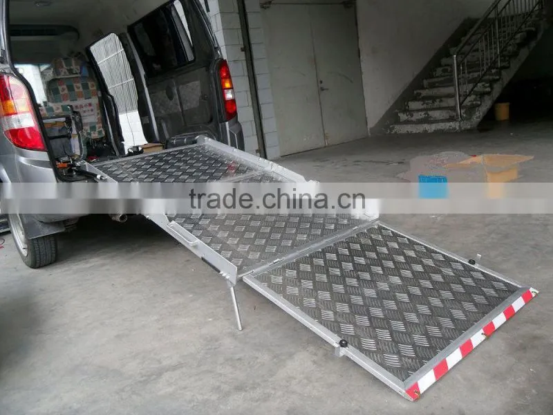 BMWR-3 Manual Wheelchair Ramps for wheelcahir user