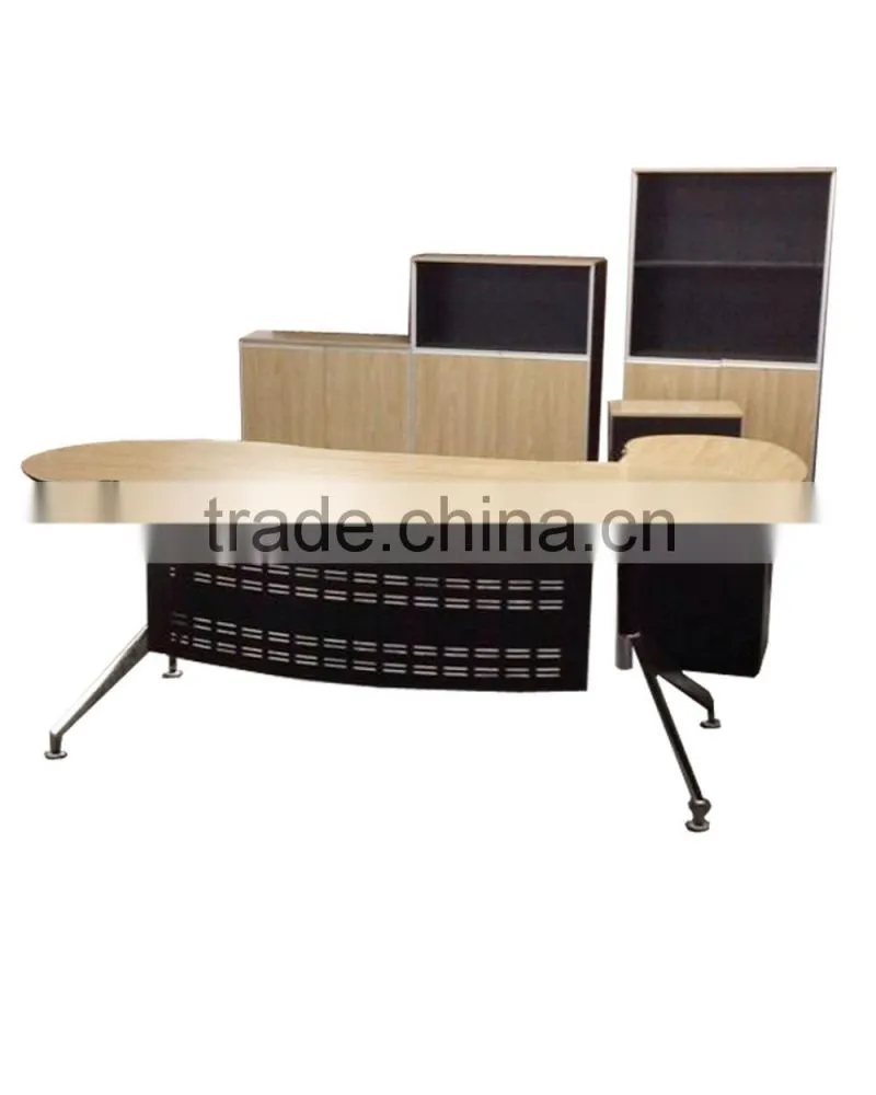 High Quality and Practical Design 4 Seater Office Workstation Office Table